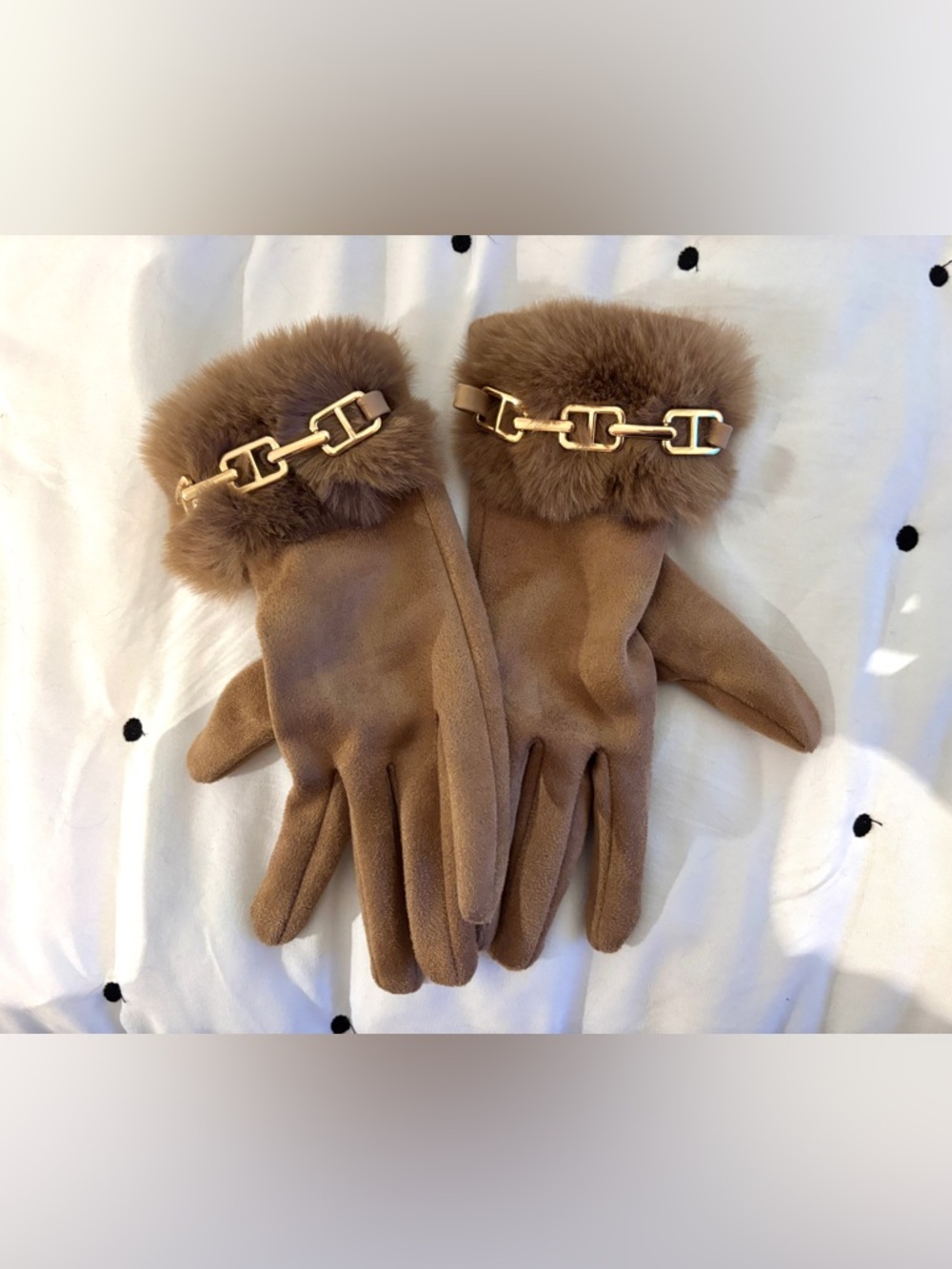 Brown Faux-Suede Gloves with Faux-Fur Cuff and Gold Chain Detail